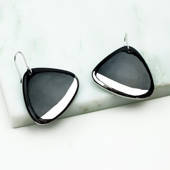 Porcelain earrings, black with platinum edge