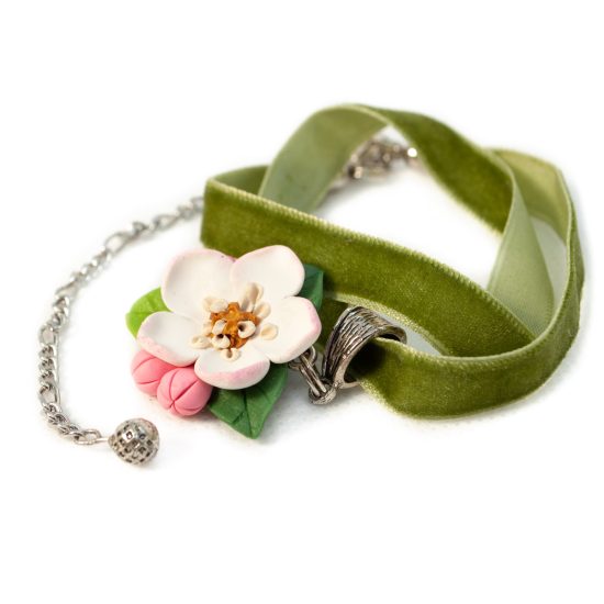 Flower Necklace – Apple Blossom