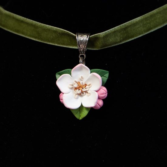 Flower Necklace – Apple Blossom