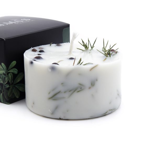 Soy Wax Candle with Juniper Berries and Twigs, Juniper Aroma