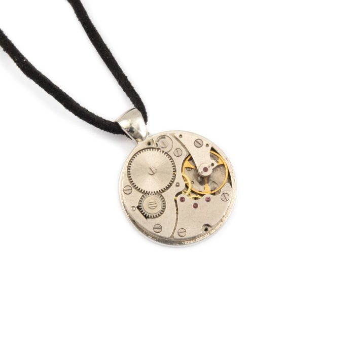 Pendant with watch mechanism, round